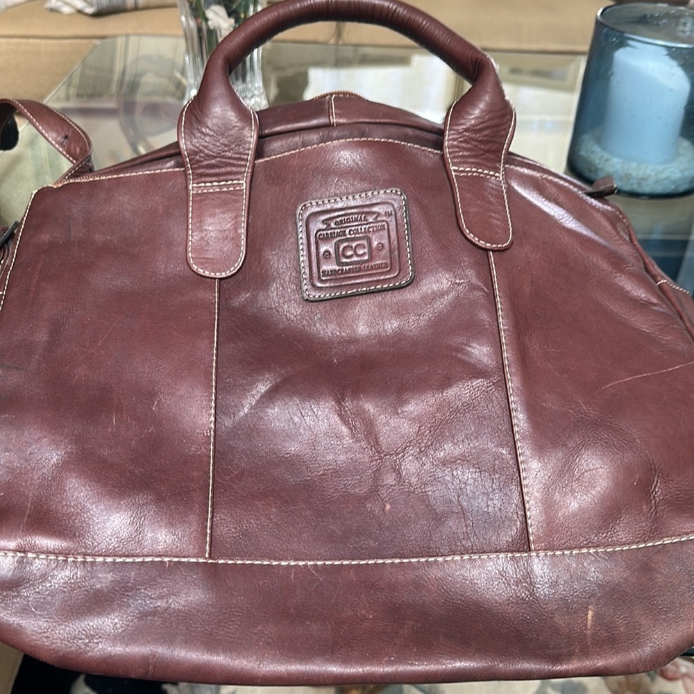 Carriage Collection 100% leather bag.